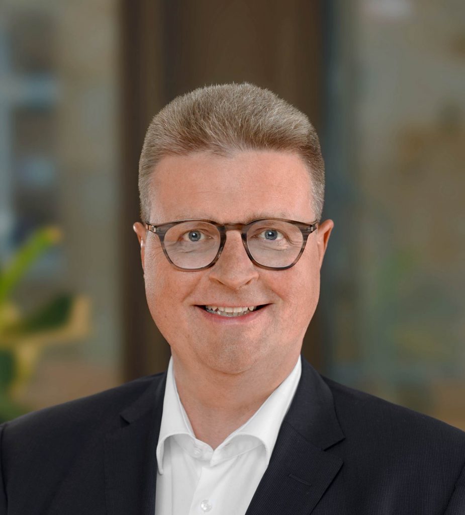 Michael Wellenbeck, Frankfurt, Germany - bank expert - finance and DeFi expert